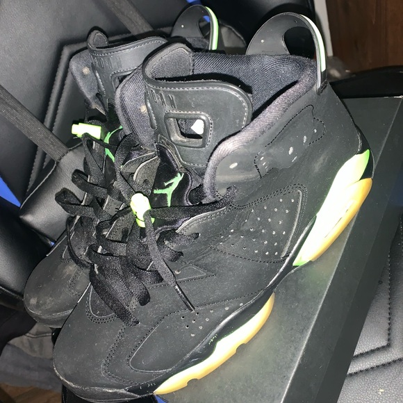 jordan retro 6 mens size 10.5